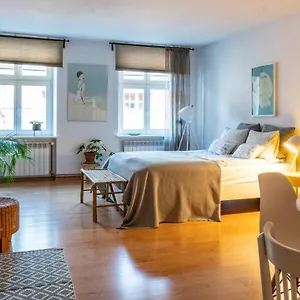 cocorico-apartment.poznan-hotels.com/